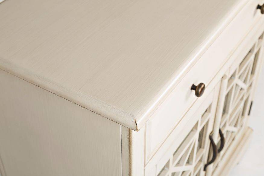 Avola AV675-32 Komoda