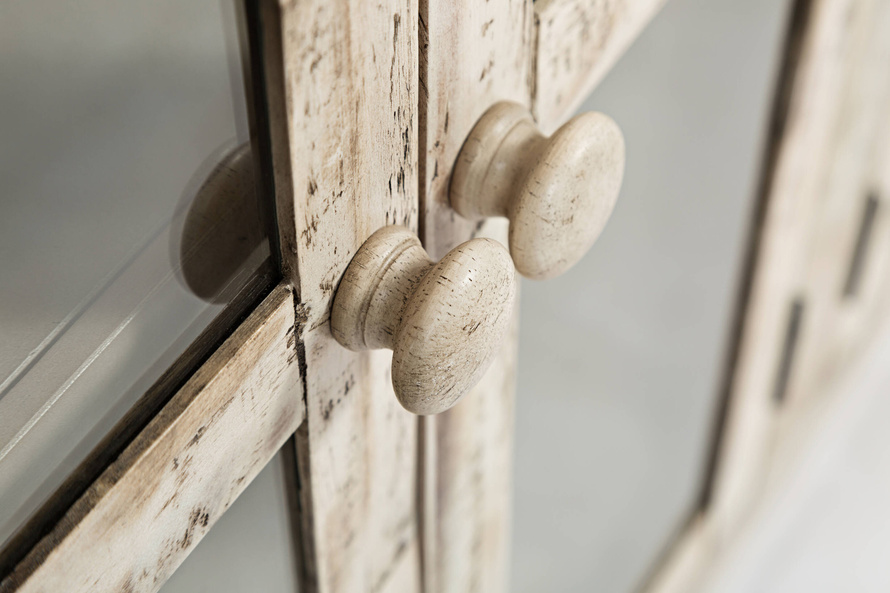 Komoda drewniana Avola AV1610-70