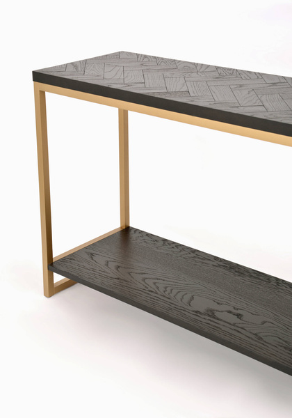 Seville 06-1 Konsola