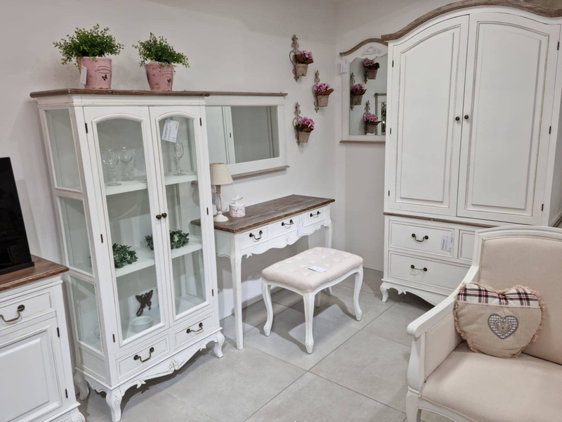 Rimini White 08 Komoda 3D/3S biała prowansalska z przecieranym brązowym blatem drewno/mdf