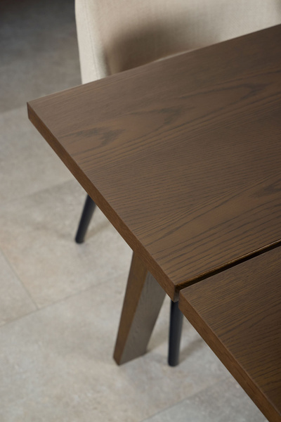 Actona Stół Jadalniany A-Line Dąb Dymiony