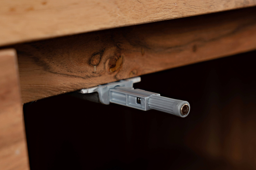 Drewniana komoda brązowa Avola AV1995-72