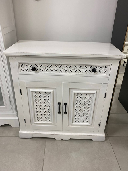 AV1730-1732AW_01  Komoda 2D/1S Avola Antique White