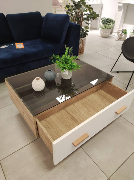 Brillo White ST - stolik_01