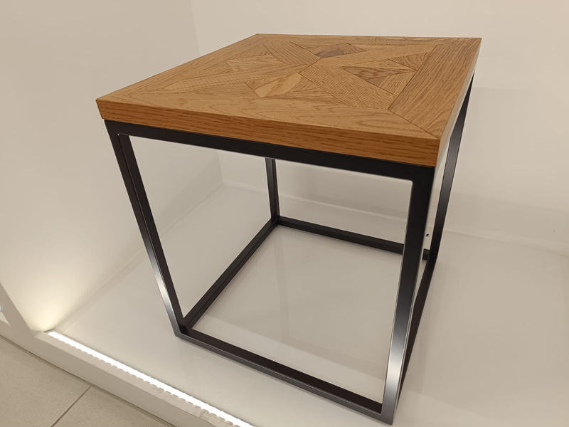 Indus IN04-0 Stolik_01