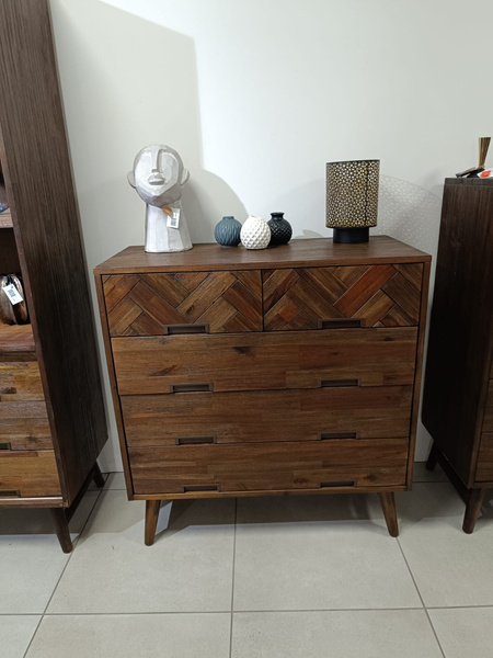 Ashton B03 Komoda_01LH