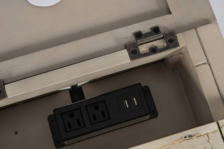 Szafka nocna drewniana Avola AV1610-22_01