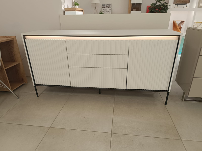 TREND TR-01 - Komoda 2D3S Z Oświetleniem Biała/Czarna_01