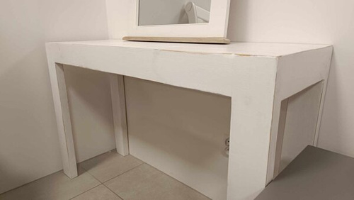 OP1700- Stolik biały_01